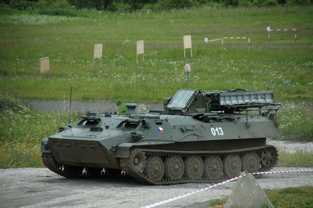 Protiletadlový raketový komplet Strela 10.