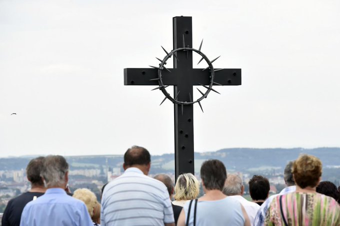 Památník masakru u Švédských šancí. 