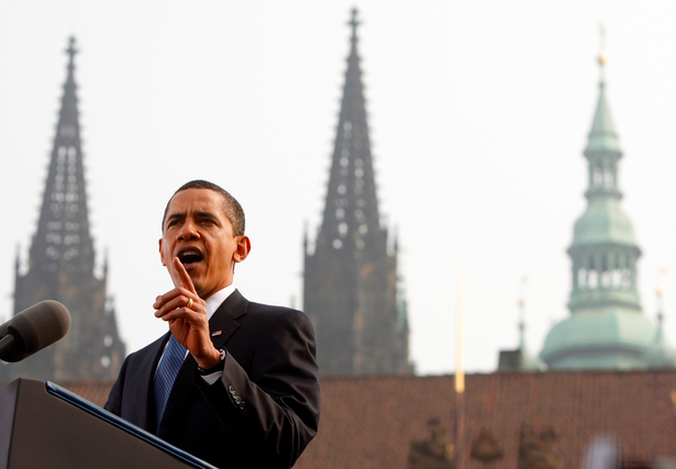 Barack Obama při své návštěvě v Praze v dubnu 2009.