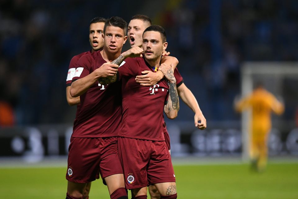 Sparta vyhrála finále v Liberci 2:1 a má vítěznou trofej.