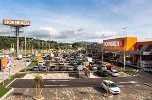 Hornbach.
