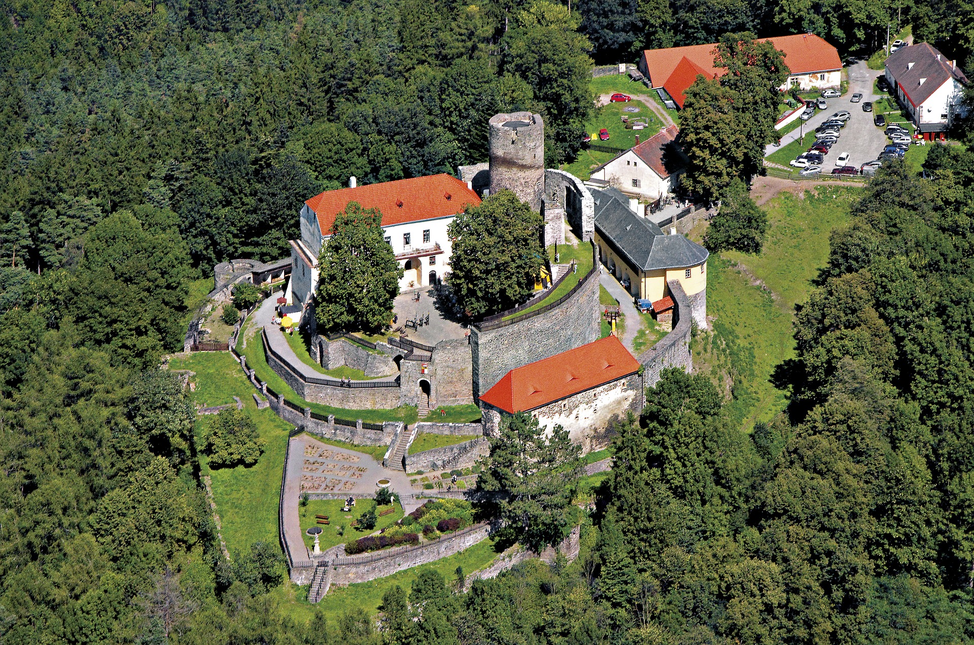 Hrad Svojanov.