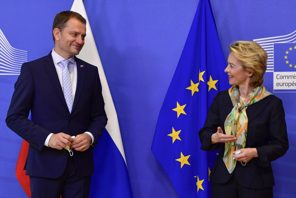 Igor Matovič a Ursula von der Leyenová.