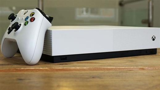Microsoft ukončuje výrobu konzole Xbox One X