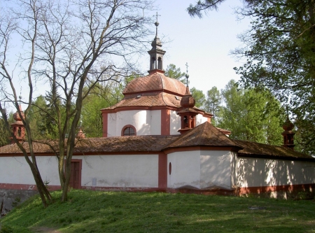 Kaple sv. Jana Nepomuckého v Letohradě.