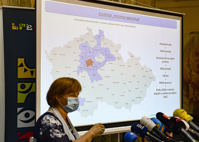 Hlavní hygienička ČR Jarmila Rážová vystoupila 3. srpna 2020 v Praze na tiskové konferenci ministerstva zdravotnictví k aktuální epidemické situaci nákazy covidem-19.