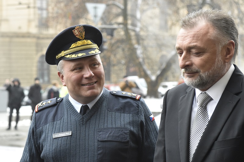 Rostislav Pilc (na snímku vlevo) a tajemník prezidenta republiky Jaroslav Hlinovský.