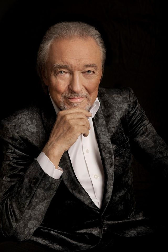 Karel Gott.