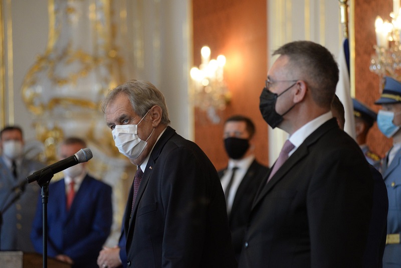 Prezident Zeman podepsal zákon urychlující přípravu výstavby dálnic.