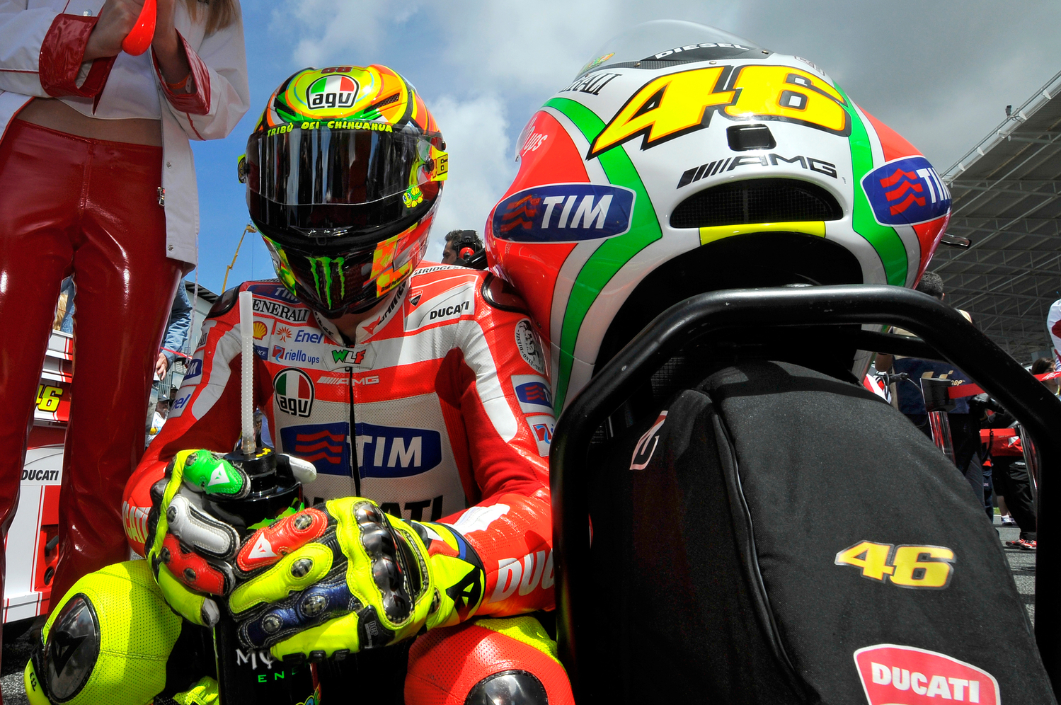 Valentino musí čekat. Valentino musí čekat.