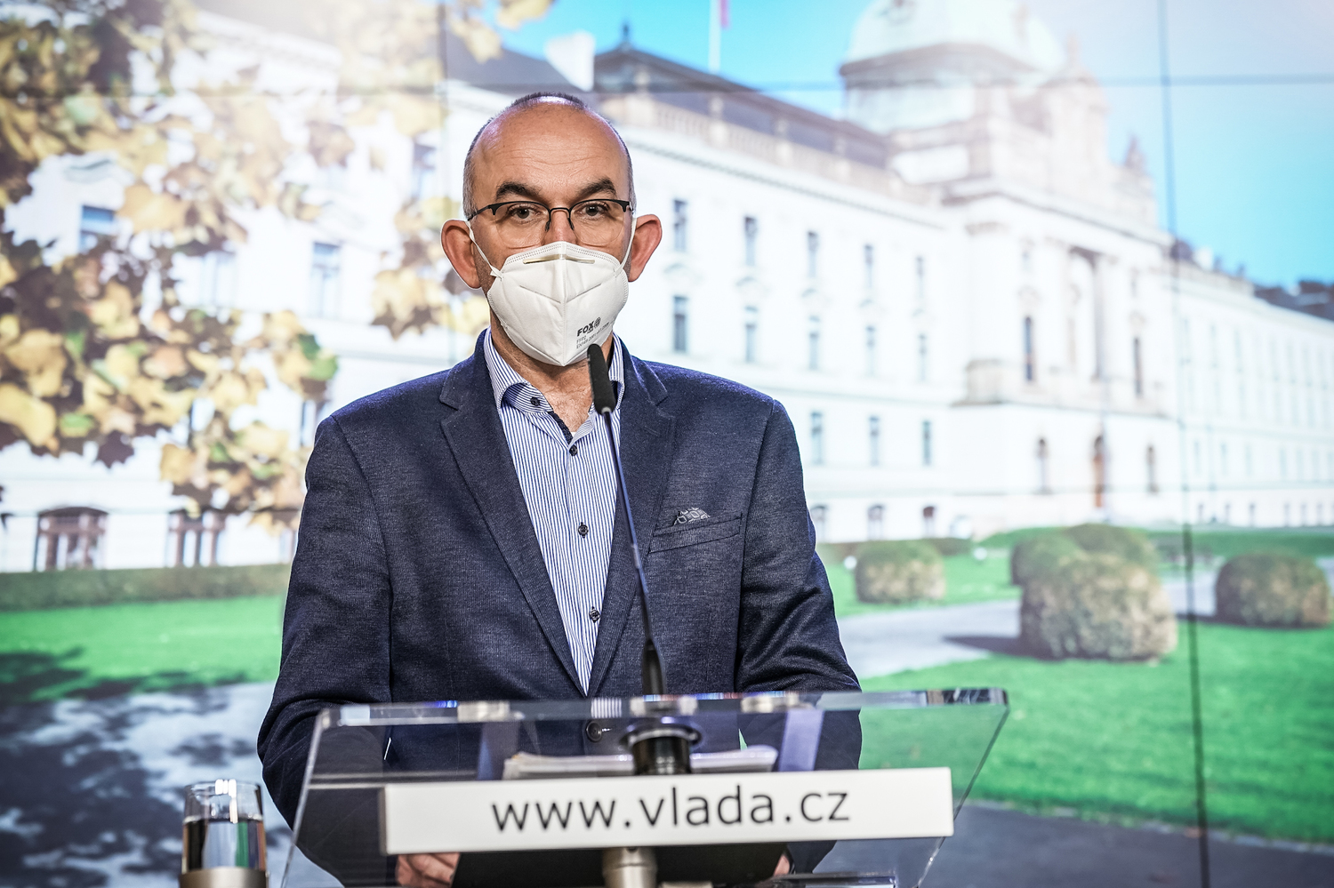 Ministr zdravotnictví Jan Blatný (za ANO). 