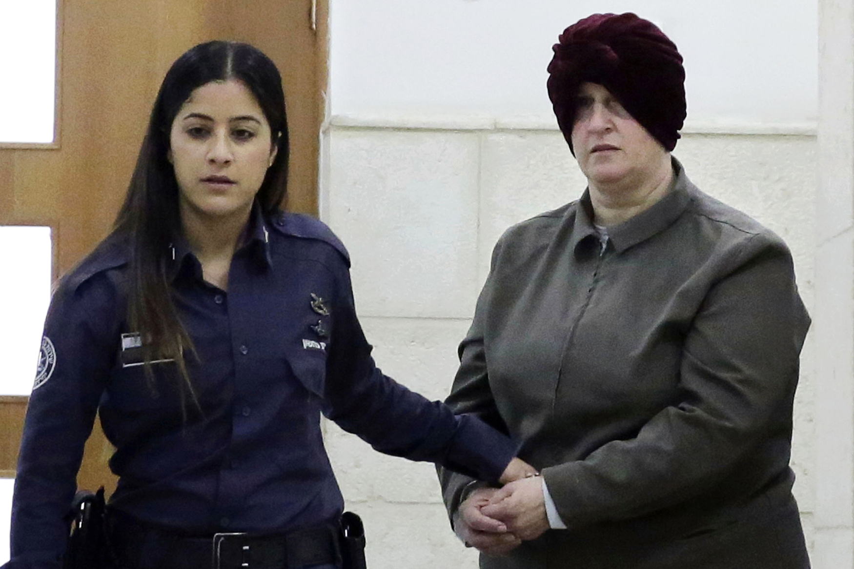 Malka Leiferová obviněná ze sexuálního zneužívání dětí. 