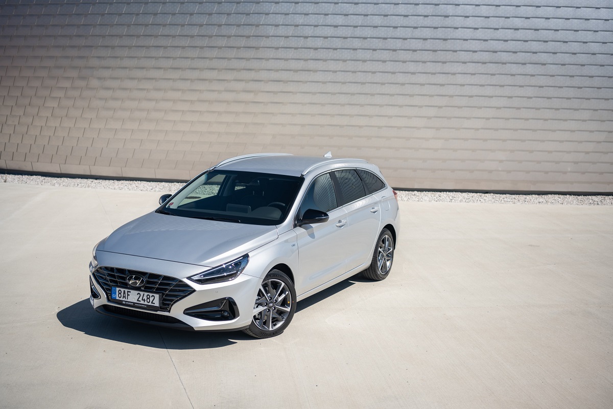 Hyundai i30.