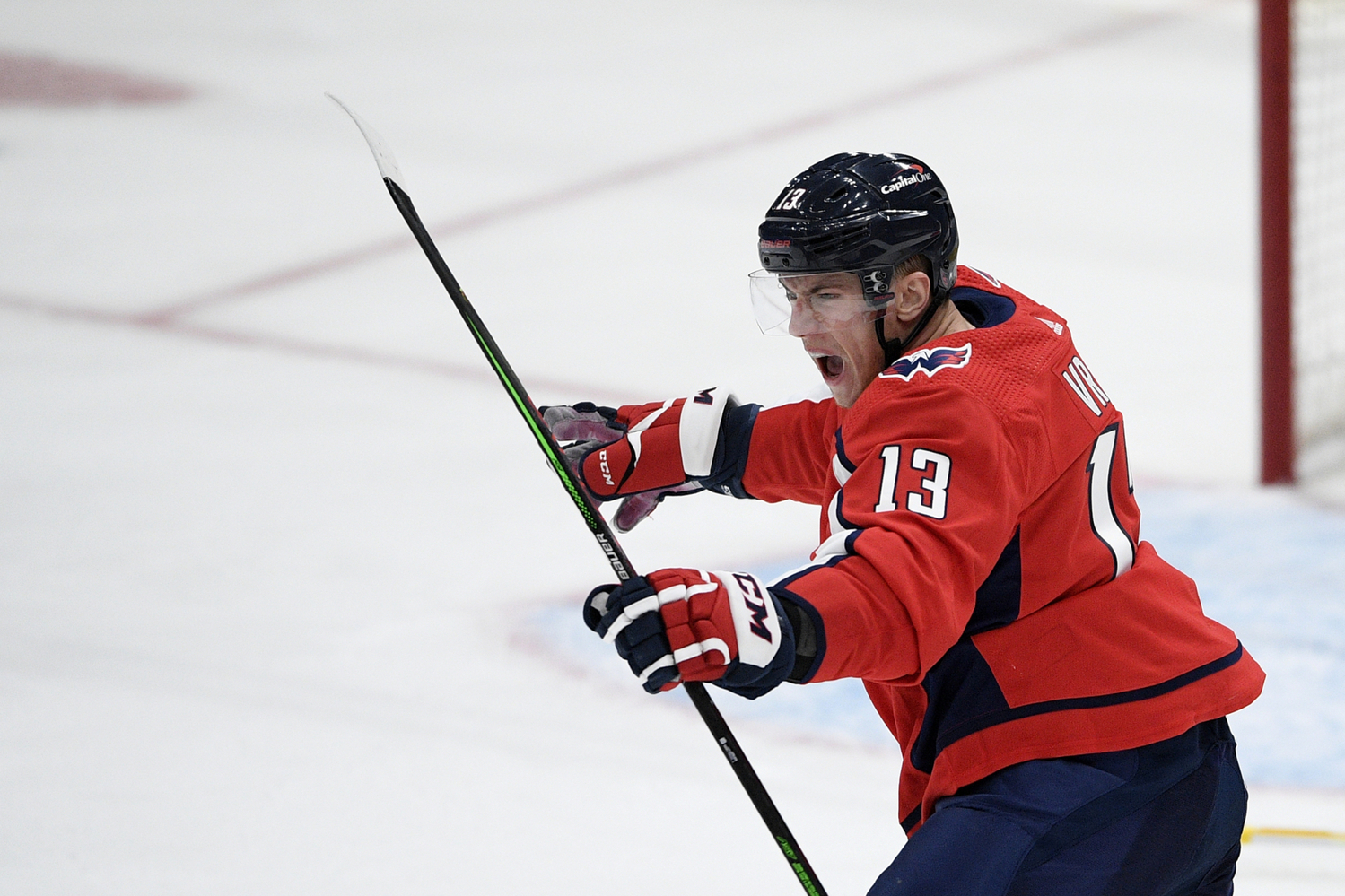 Útočník Washingtonu Capitals Jakub Vrána.