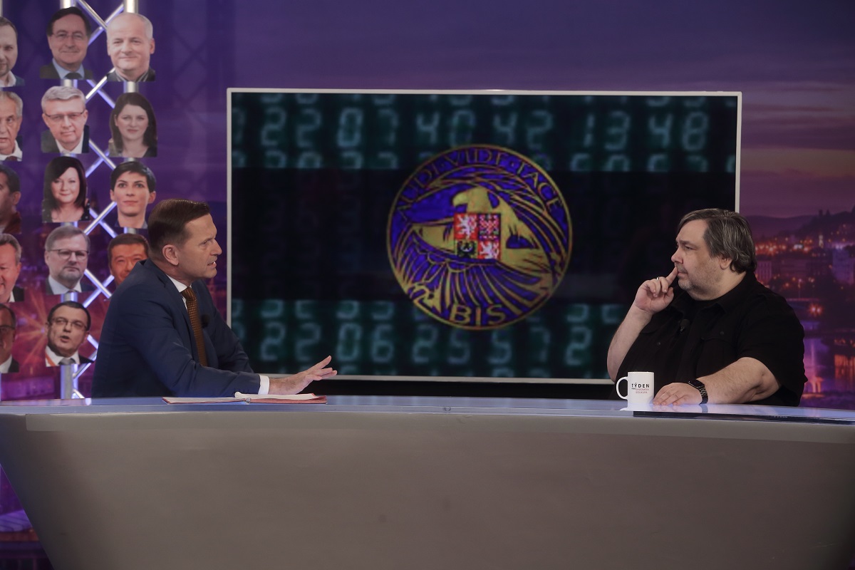 Moderátor pořadu Jaromír Soukup a novinář Luboš Xaver Veselý.