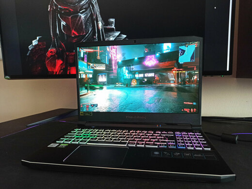 Acer Predator Helios 300 - výkon stolního PC v mobilním řešení.