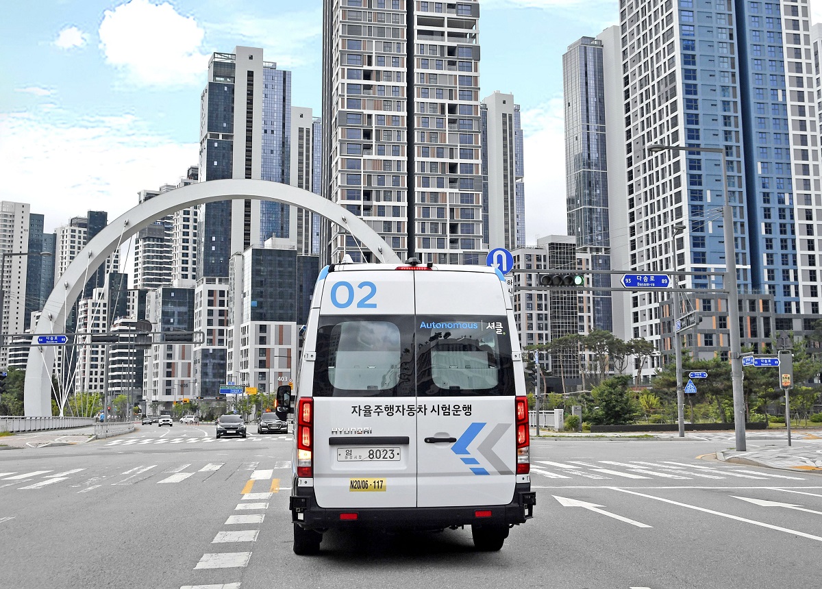 Hyundai Motor bude testovat autonomní službu "RoboShuttle".