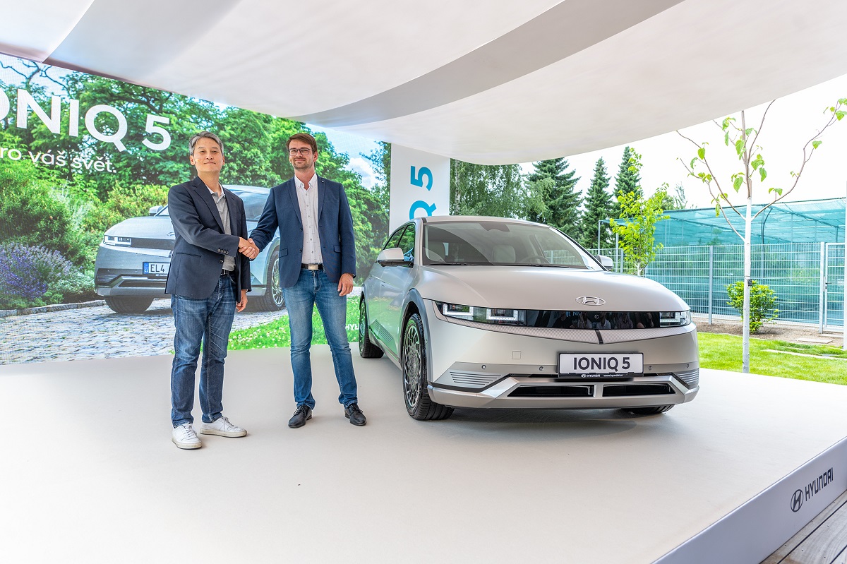 Hyundai se stává generálním partnerem Botanické zahrady hl. m. Prahy.