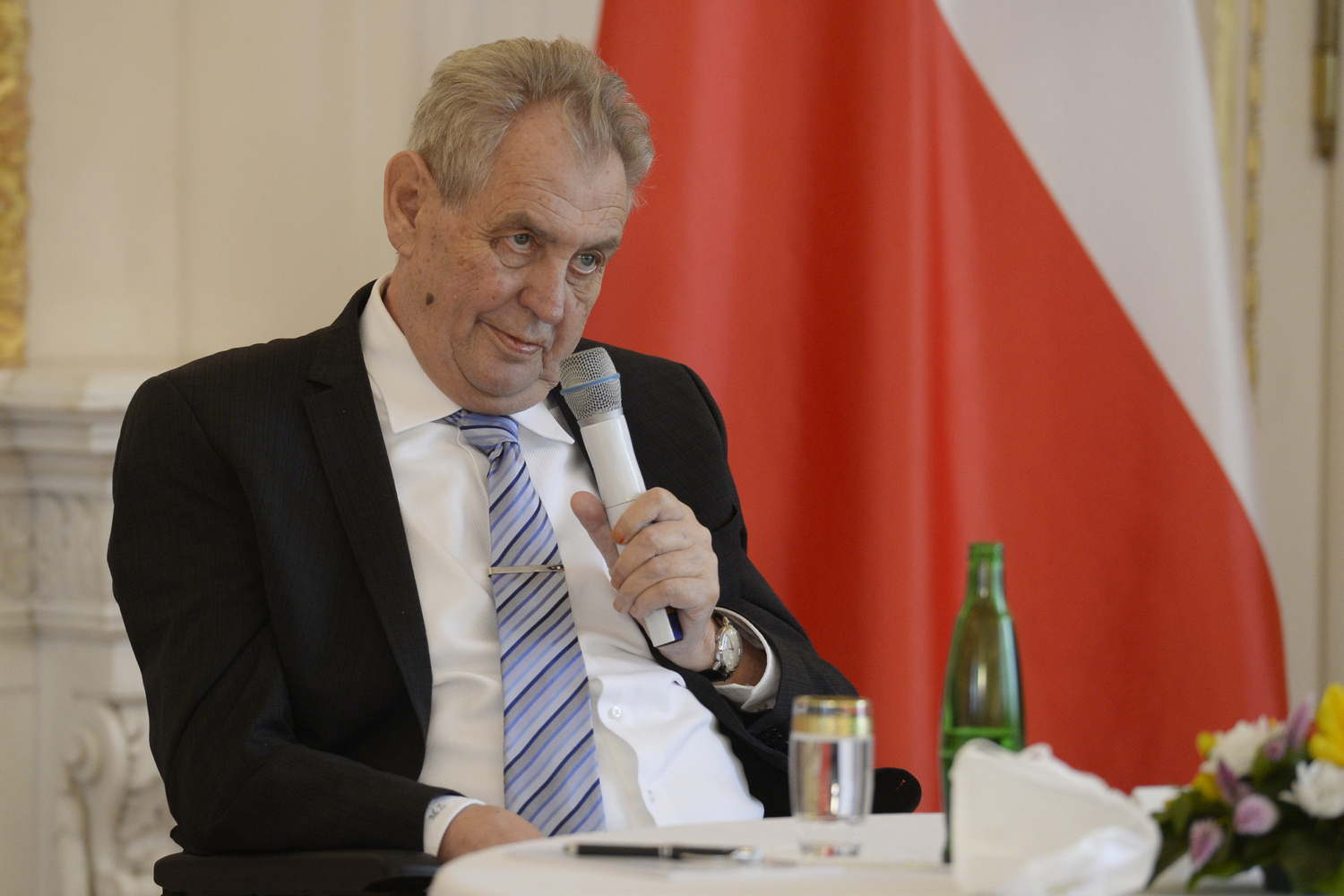 Prezident Miloš Zeman přijal 24. srpna 2021 na Pražském hradě české velvyslance při jejich každoroční poradě.