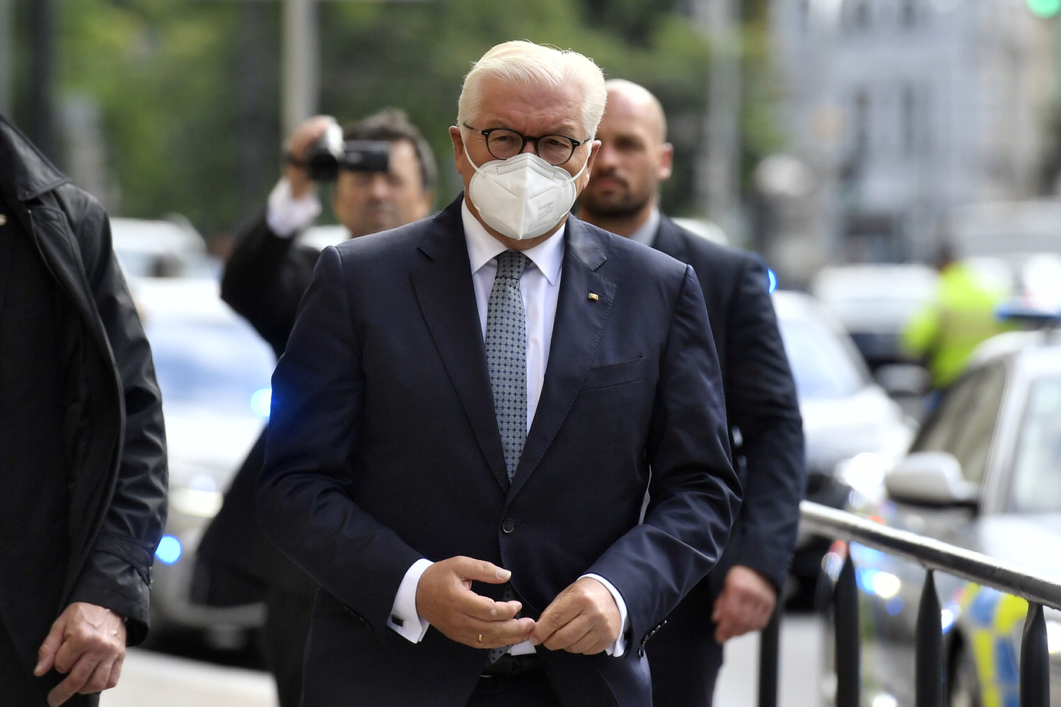 Německý prezident Frank-Walter Steinmeier 26. srpna 2021 u krypty pravoslavného kostela v Resslově ulici v Praze uctil památku československých výsadkářů, kteří padli v boji s nacisty po atentátu na zastupujícího říšského protektora Reinharda Heydricha.