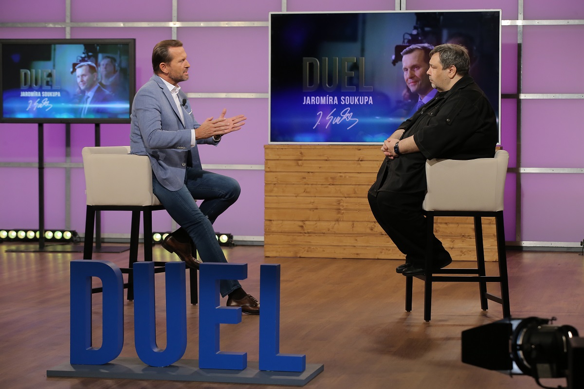 Moderátor pořadu Jaromír Soukup a novinář Luboš Xaver Veselý.