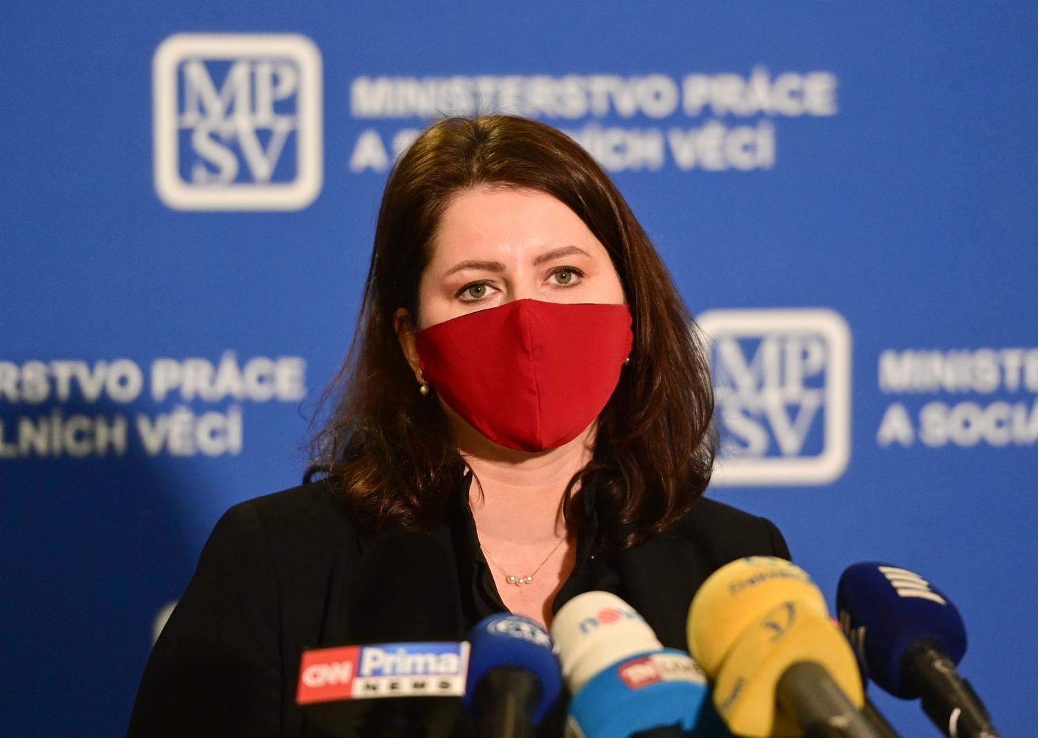 Ministryně práce a sociálních věcí Jana Maláčová vystoupila 9. listopadu 2021 v Praze na briefingu k aktuální situaci na trhu s energiemi a možnostem pomoci lidem, kteří čelí skokovému zvýšení cen energií.
