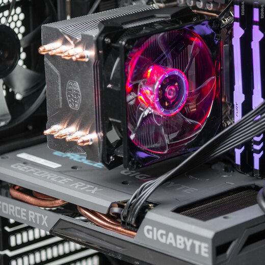 LYNX Grunex ProGamer 2022 - herní PC s mixem strhujícího výkonu a dostupnosti čeká na vás.