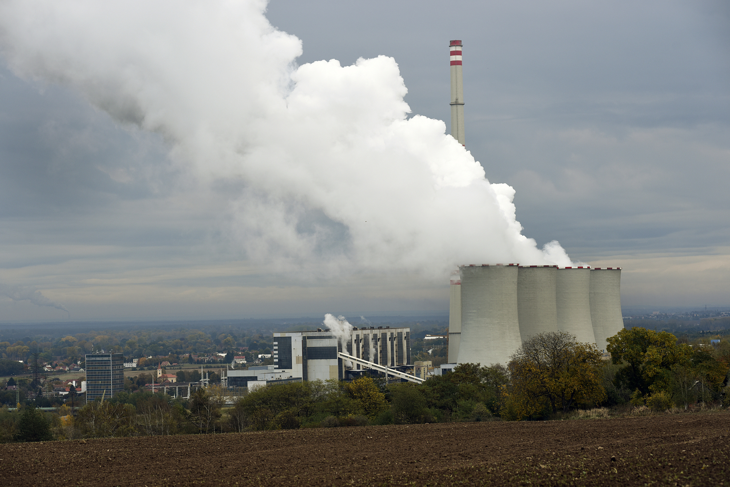 Elektrárna Chvaletice.