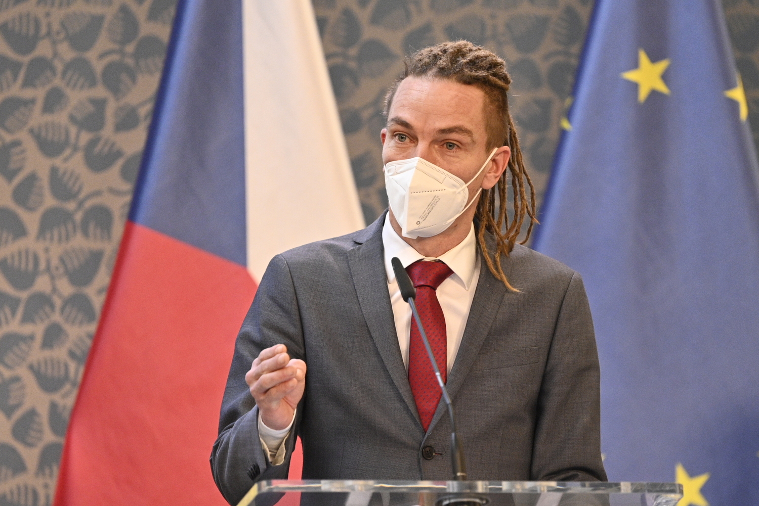 Ministr pro místní rozvoj a digitalizaci Ivan Bartoš (Piráti).