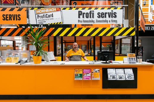 Hornbach zavádí Profisnídaně v hodnotě 100 korun.