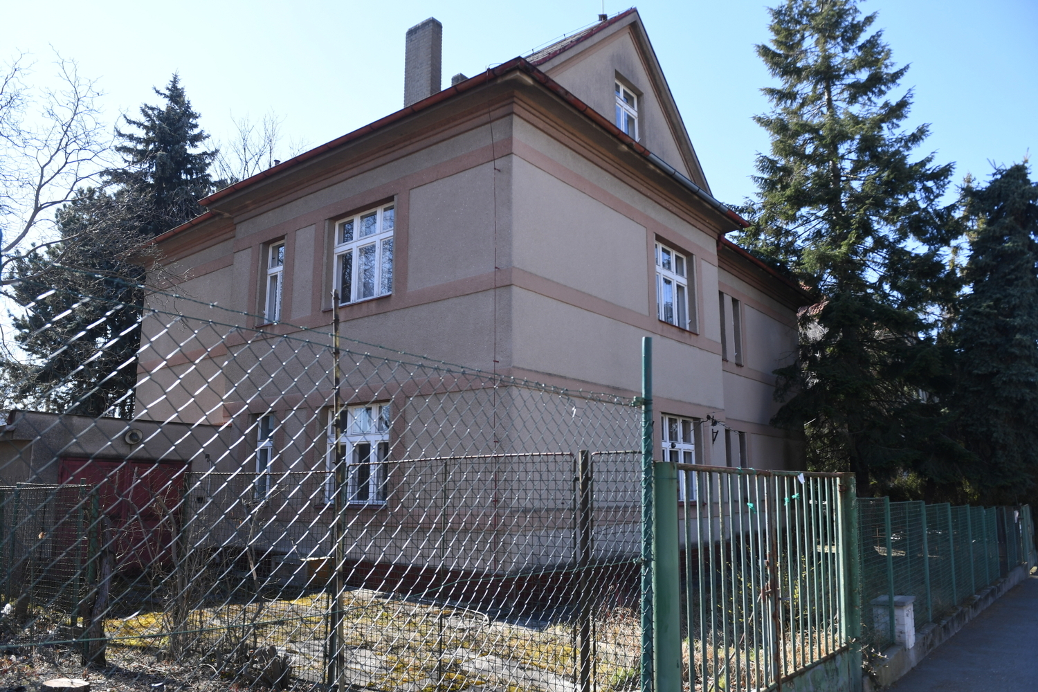 Pražský magistrát vytvoří nové bydlení pro lidi s autismem nebo jiným zdravotním znevýhodněním ve vile v Libni, na snímku z 11. března 2022.