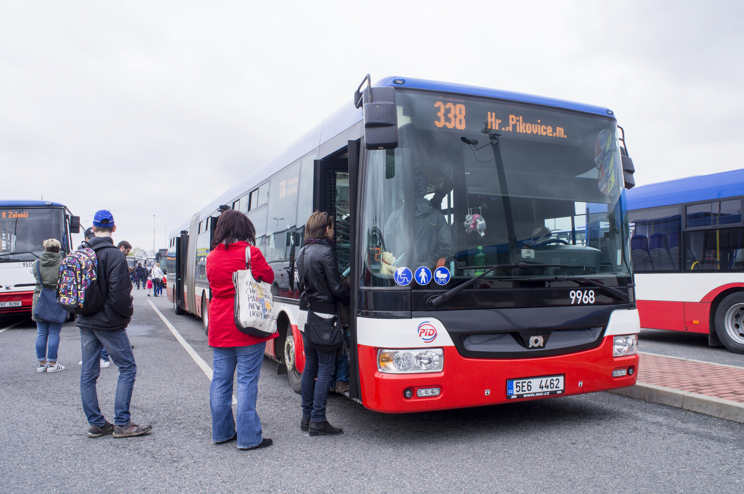 Autobus Pražské integrované dopravy (ilustrační foto).