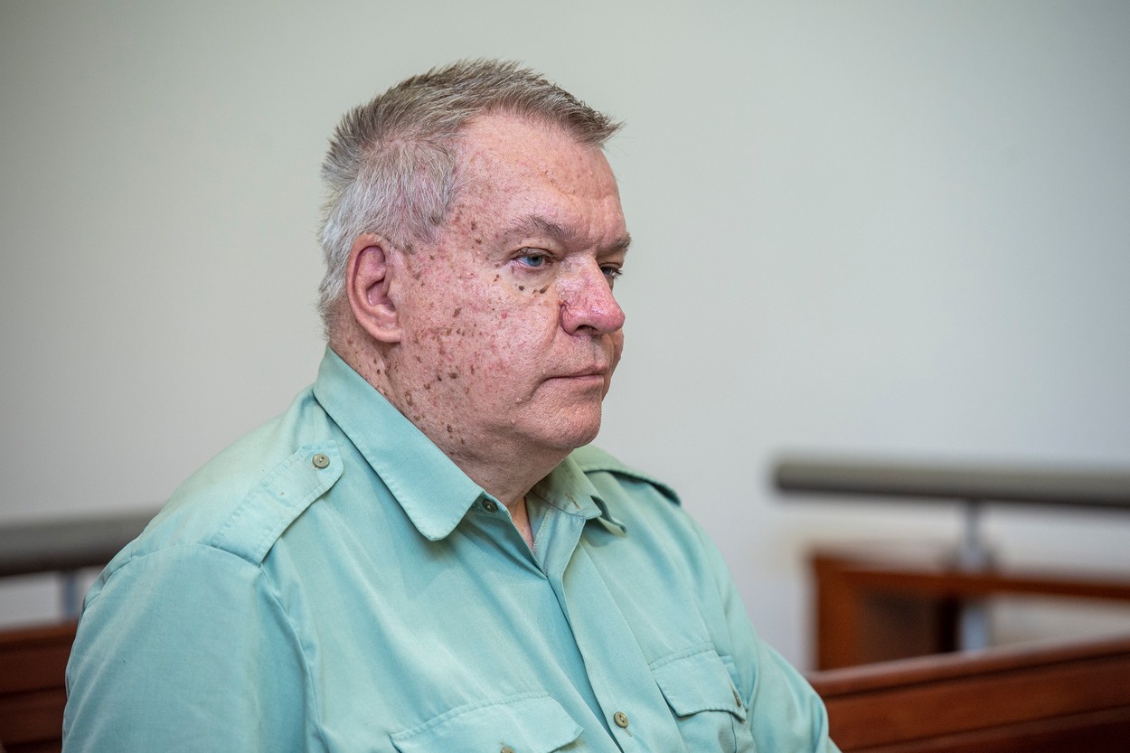 Okresní soud v Jablonci nad Nisou rozhodl o podmíněném propuštění lékaře Jaroslava Bartáka (na snímku z 29. července 2019) z vězení. Verdikt není zatím pravomocný, píše iROZHLAS.cz. 