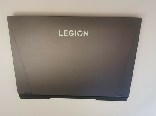 Recenze Lenovo Legion 5 Pro, výkonného notebooku s Intel Core i7 a GeForce RTX 3070 Ti.