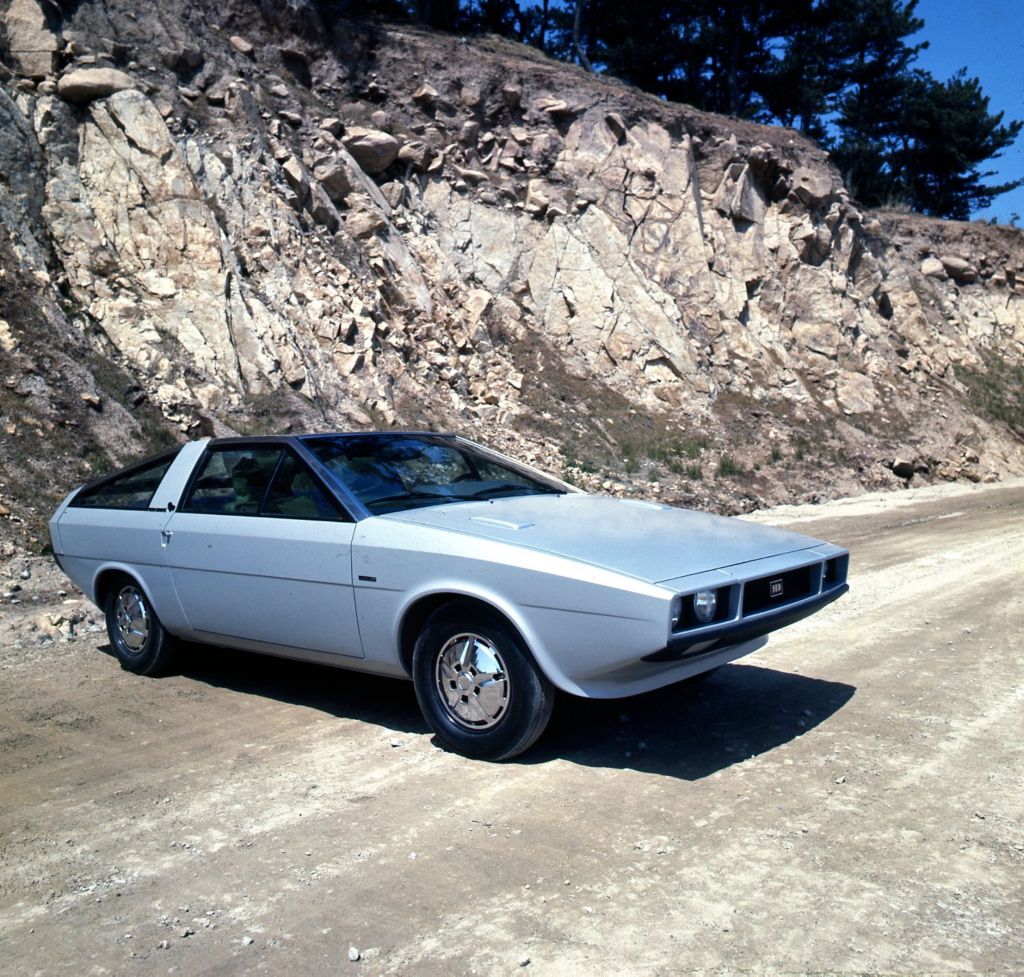 Hyundai ve spolupráci s legendárním designérem Giorgettem Giugiarem vyrobí repliku originálního konceptu Pony Coupe z roku 1974.