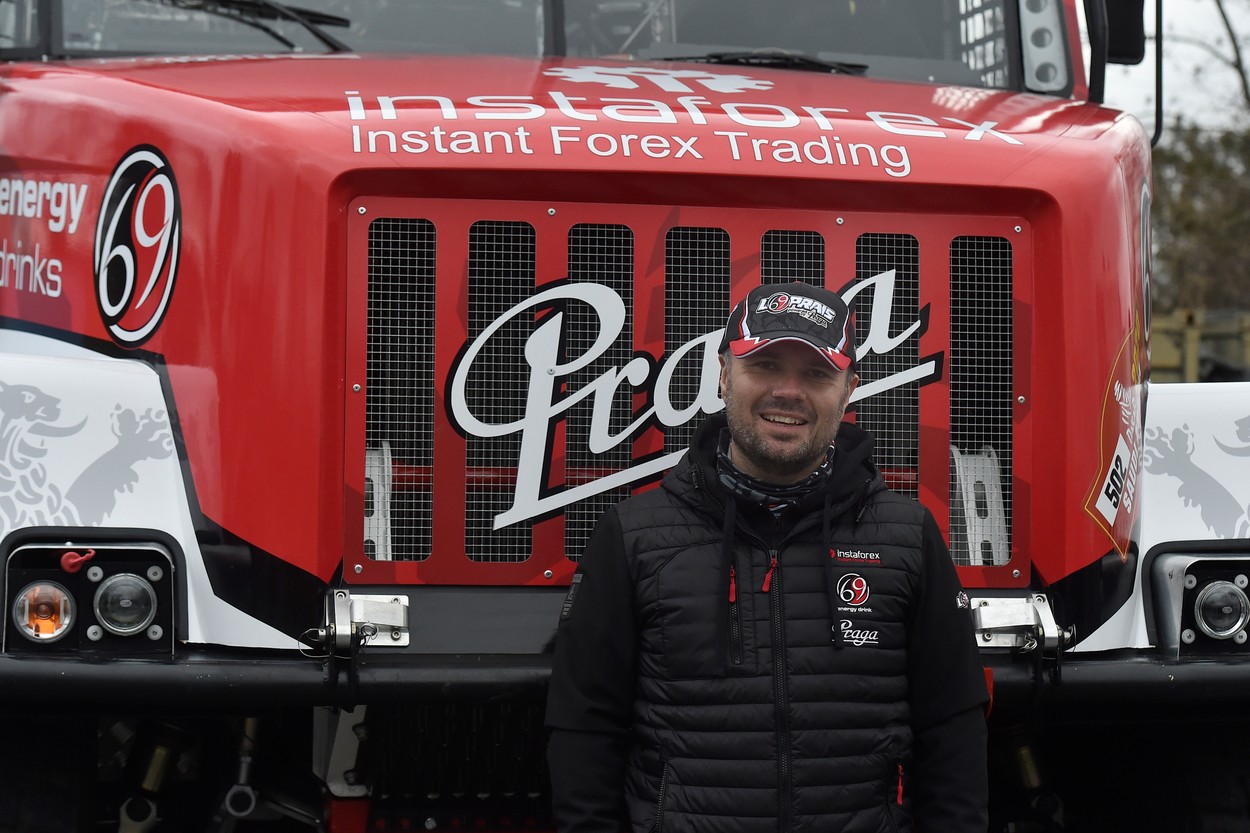 Pilot kamionu Aleš Loprais (na snímku z 29. listopadu 2019) po tragické nehodě v 9. etapě Rallye Dakar, po které zemřel divák, nepokračuje v závodě. Organizátoři rallye o tom informovali 11. ledna 2023 na oficiálním webu.