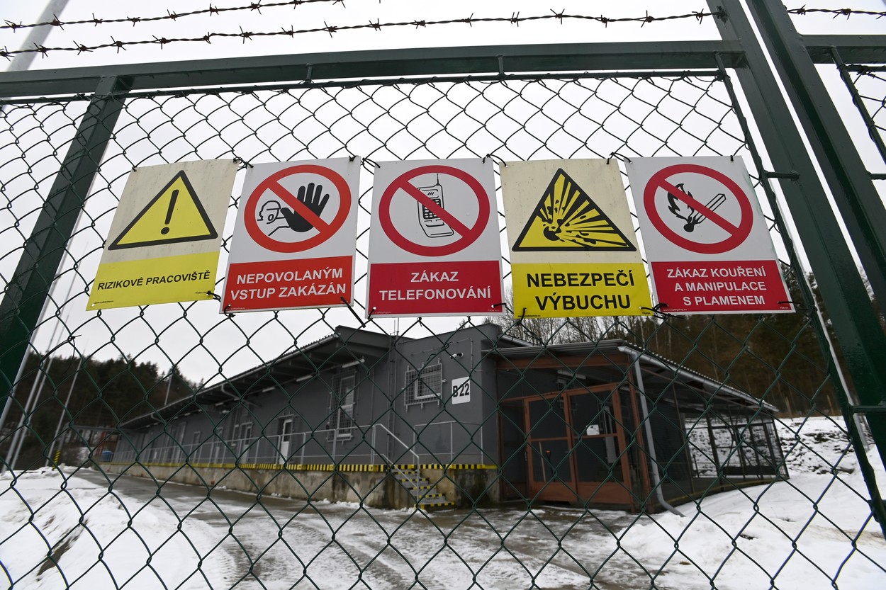 Budova ve Vrběticích, kde se připravuje výroba granátů, 1.2.2023. Vlachovice, Zlínsko.