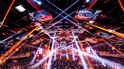foto_Tomorrowlandwinter_© SeeAlpedHuez.com.