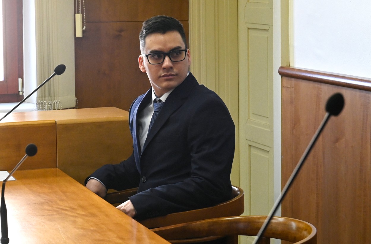 Okresní soud v Kroměříži začal projednávat případ předloňského výbuchu rodinného domu v Koryčanech na Kroměřížsku, při němž zemřeli dva dobrovolní hasiči,16. března 2023, Kroměříž. Na snímku je obžalovaný Hynek Šípek.