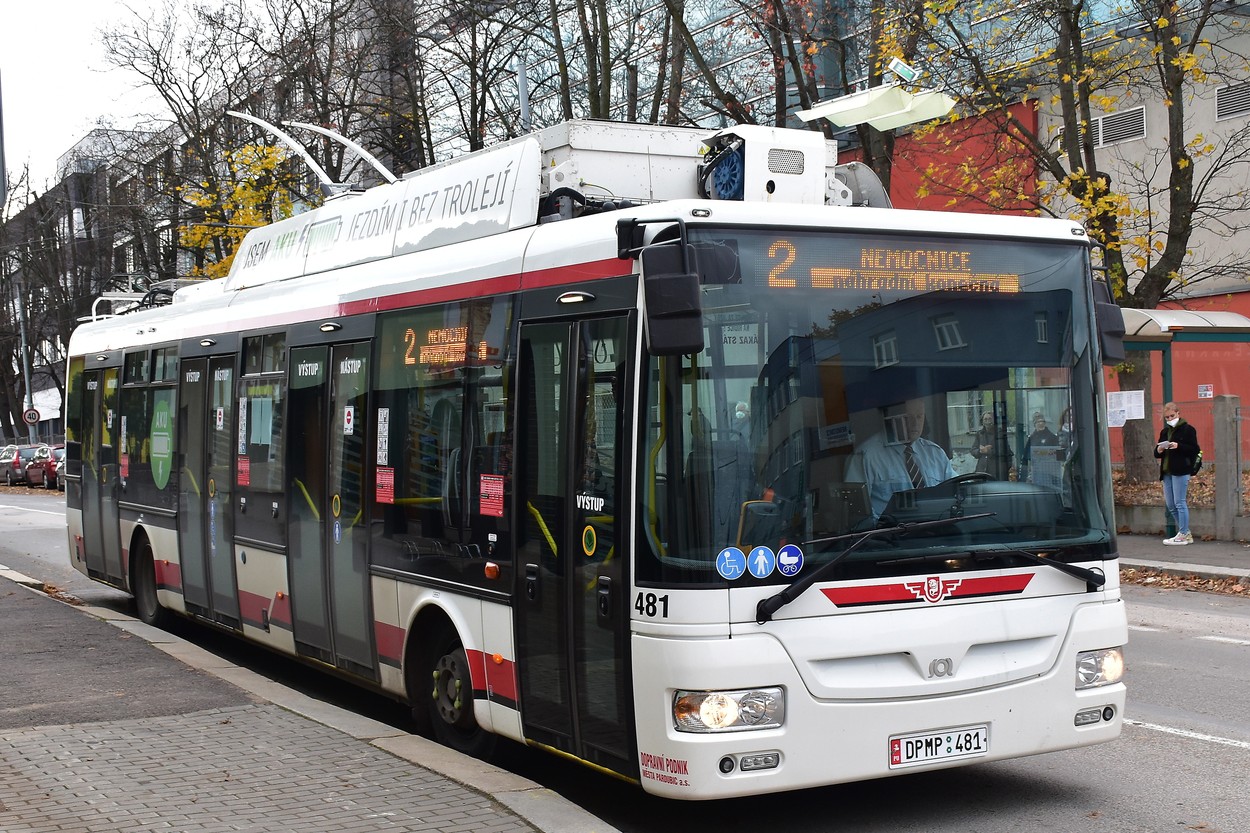 Trolejbus Dopravního podniku města Pardubice (ilustrační foto).