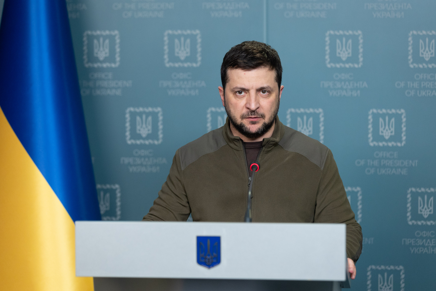 Zelenský během návštěvy Nizozemska žádal o vznik tribunálu který by soudil Rusko