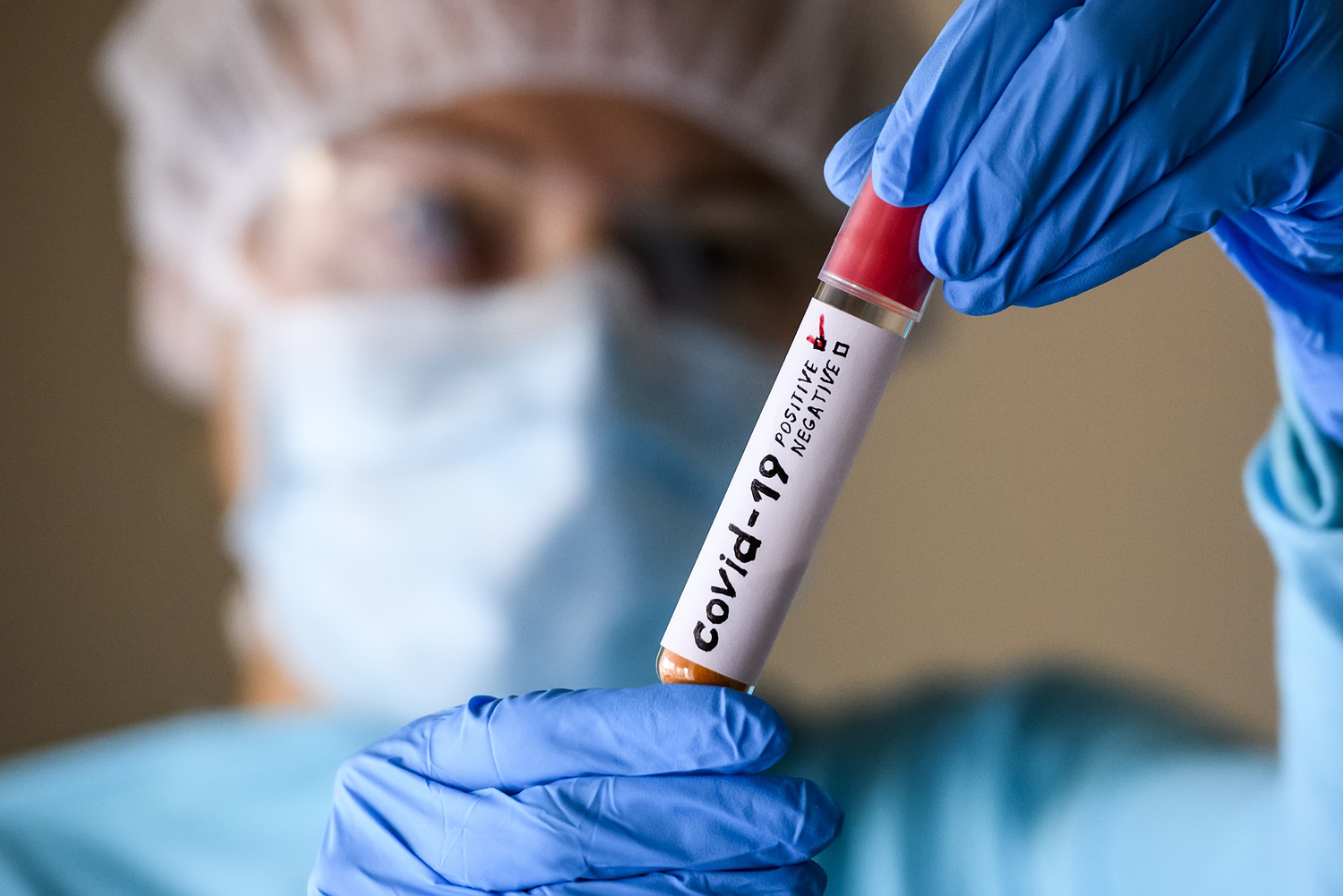 Koronavirus již není identifikován jako globální stav nouze, říká WHO 