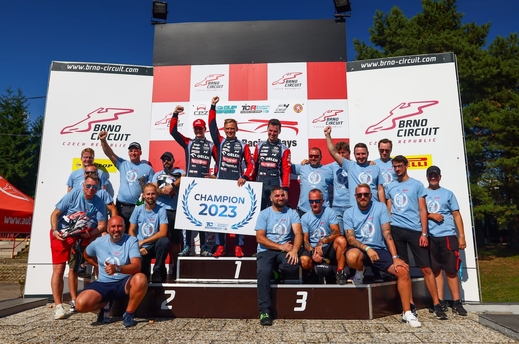 Dvojitý triumf. Hyundai Janík Motorsport ovládl pohár TCR Eastern Europe