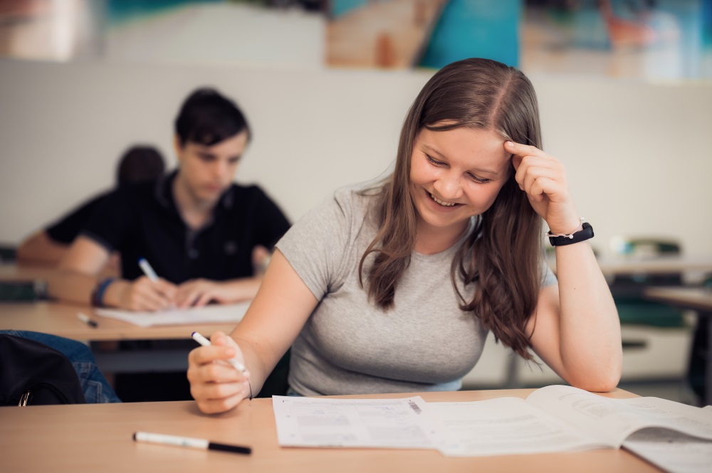 Kolaps u přijímaček se nekonal, zastaralý systém se ale musí změnit