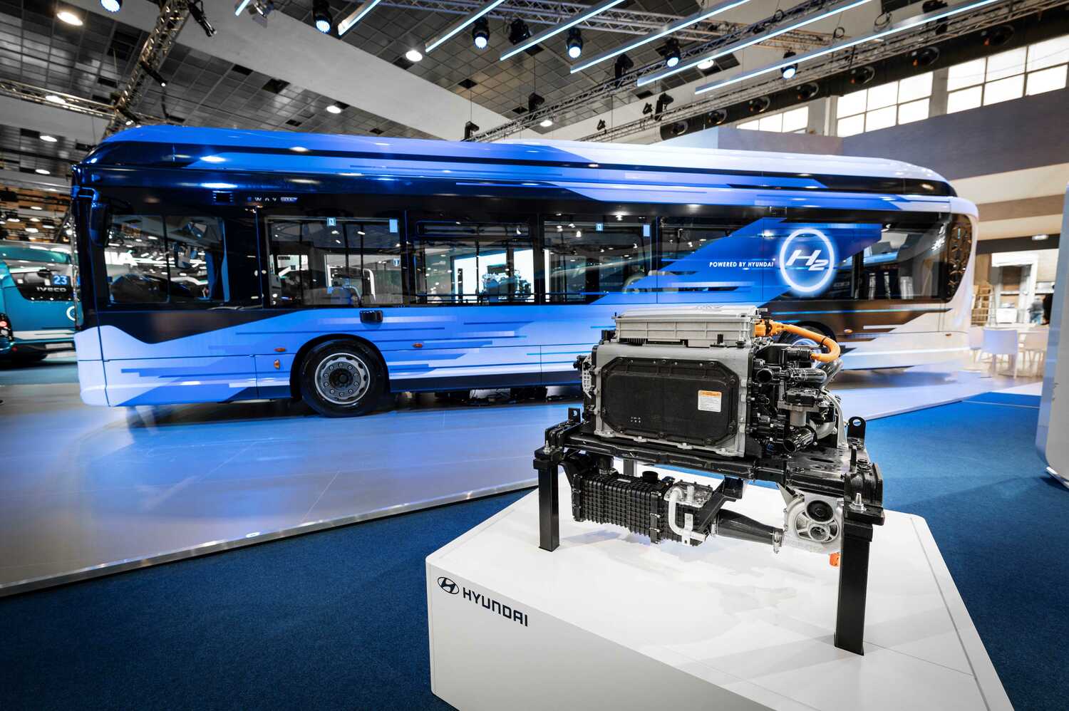 Hyundai a Iveco odhalují nový městský autobus na vodík