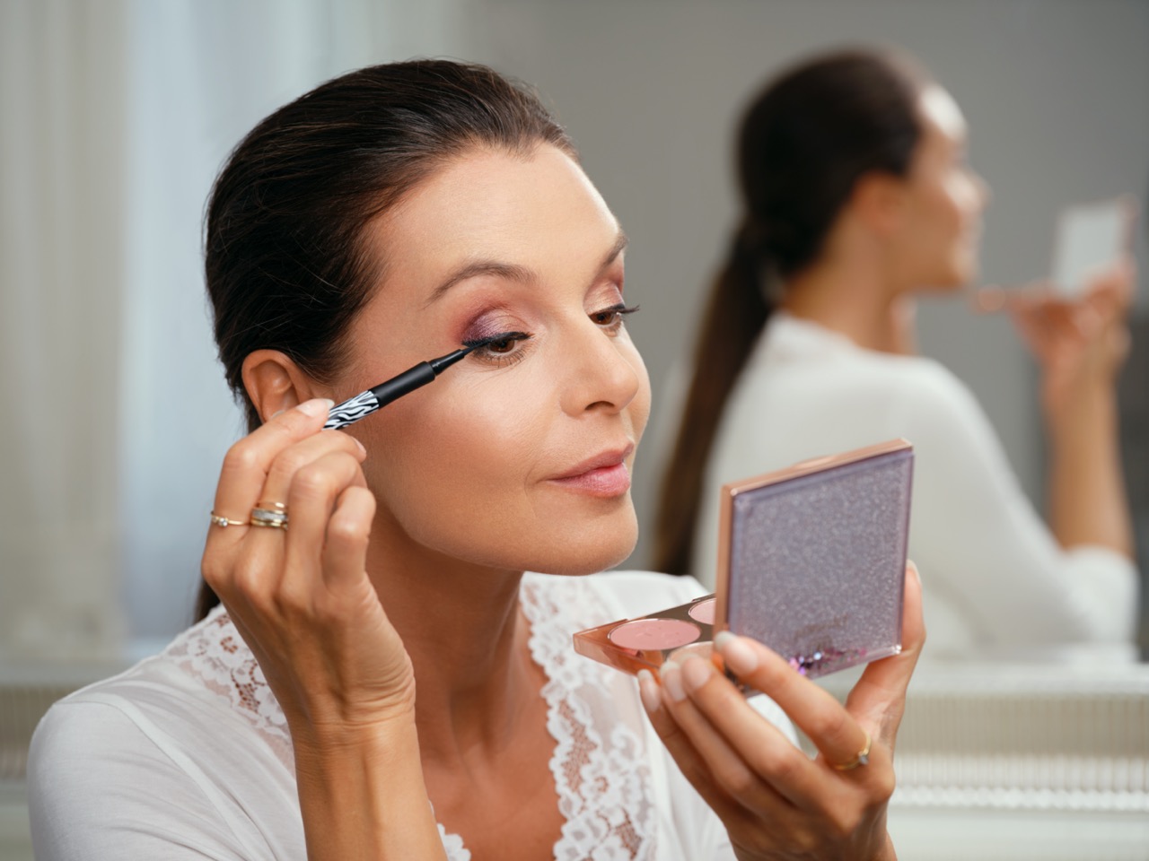Hvězdný look podle Dermacol: Oslňte jako Iva Kubelková