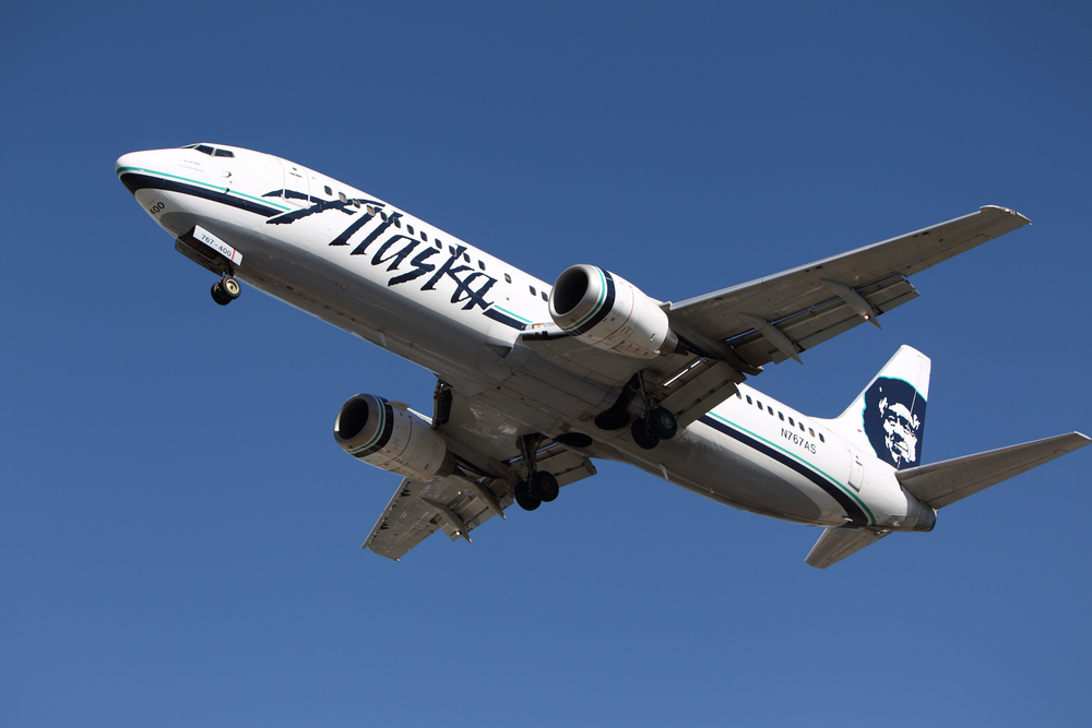 Při letu z amerického Portlandu letadlu krátce po startu odpadlo okno a malá část trupu, aerolinky kvůli tomu stahují své boeingy Při letu z amerického Portlandu letadlu krátce po startu odpadlo okno a malá část trupu, aerolinky kvůli tomu stahují své boeingy