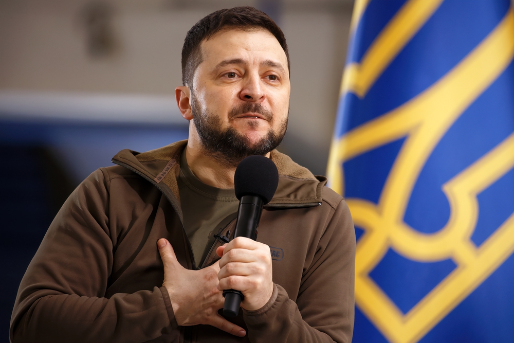 Ukrajinský prezident Volodomyr Zelenskyj přijel navštívit vojáky na frontě v Záporoží