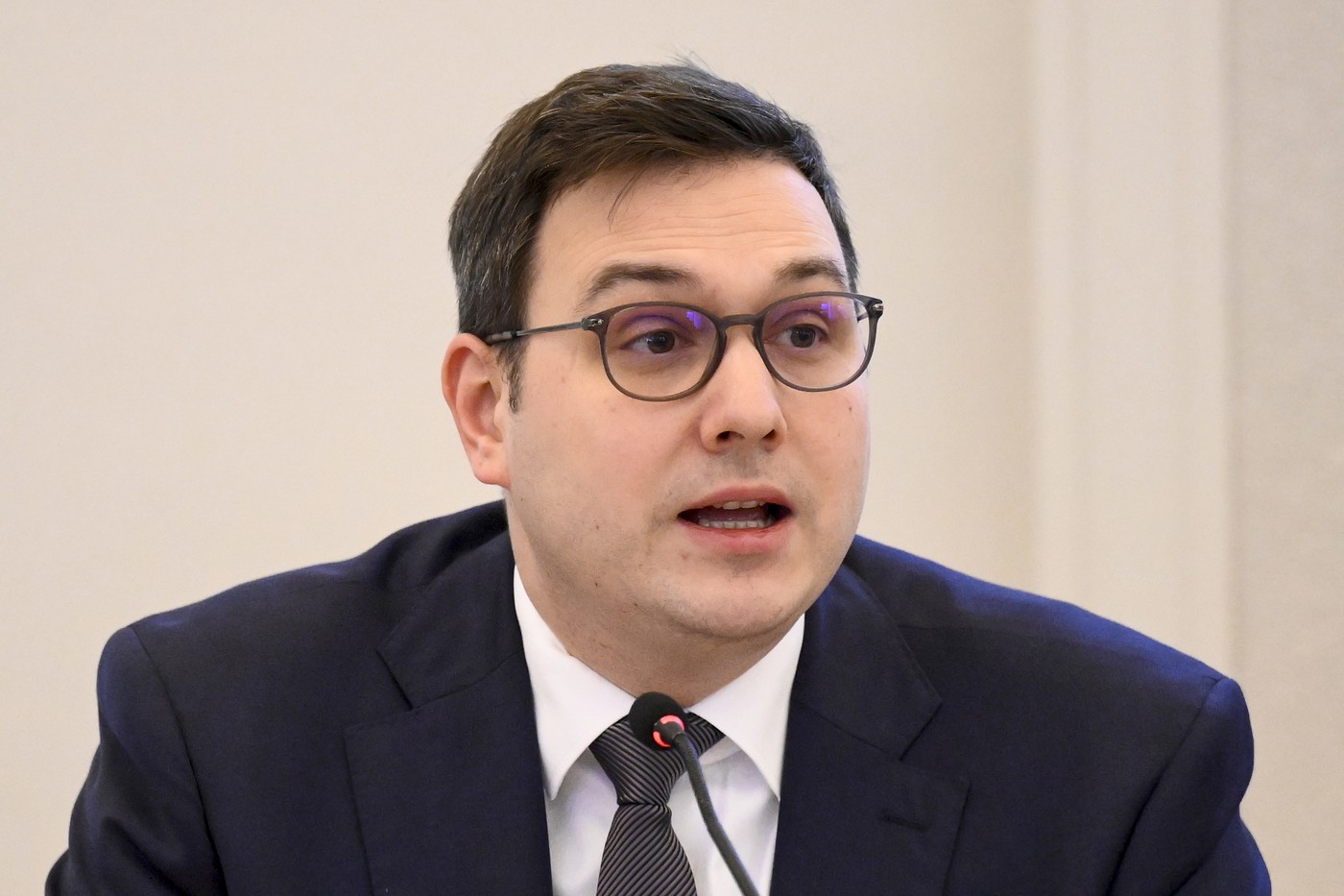Delegace ministra Lipavského uvázla v Indii, důvodem je porucha letadla 