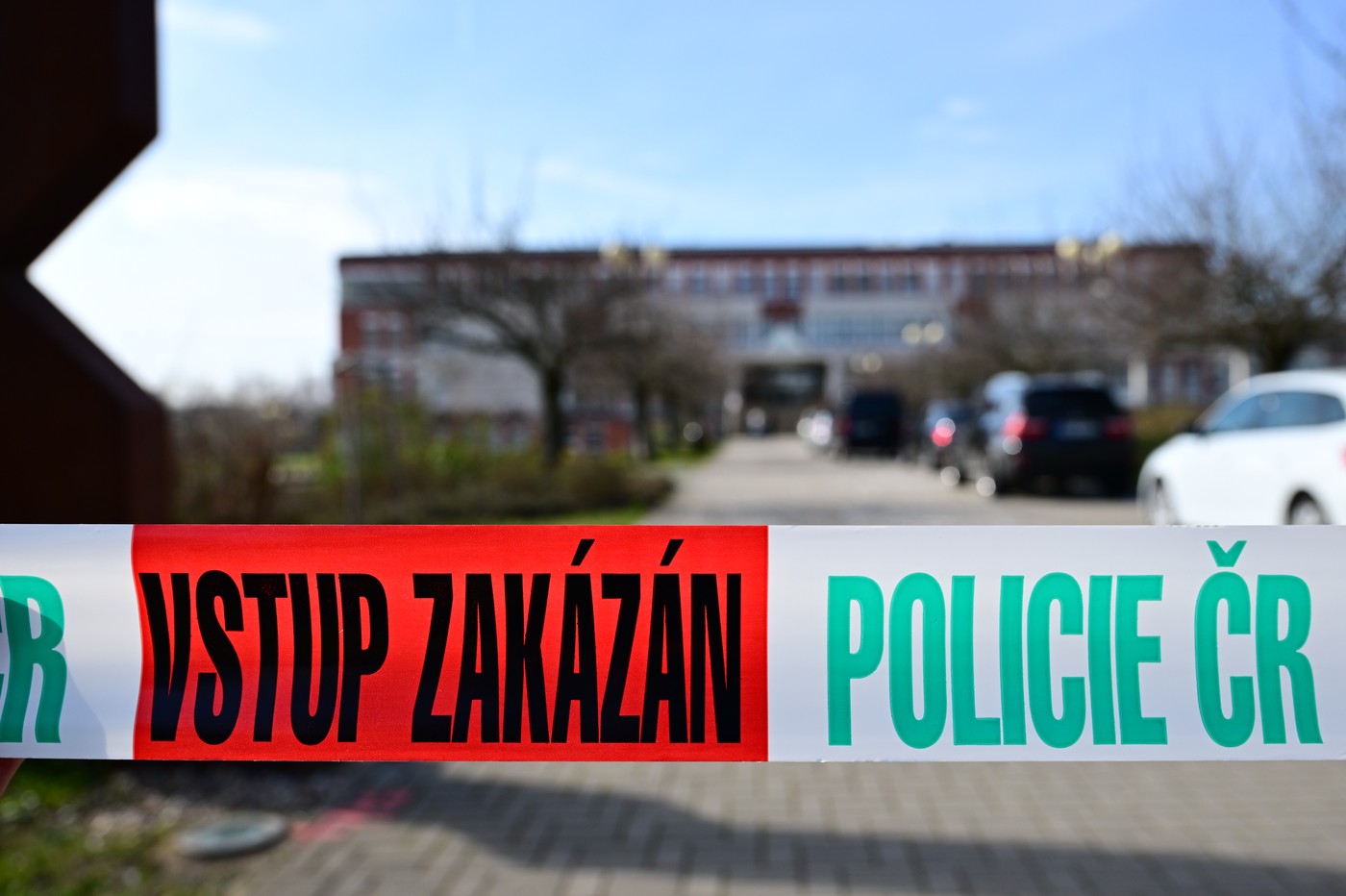 Policie se zabývá anonymní výhrůžkou střelbou pro několik vysokých škol v ČR 